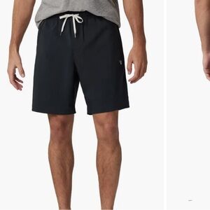 Vuori Train Tech Shorts